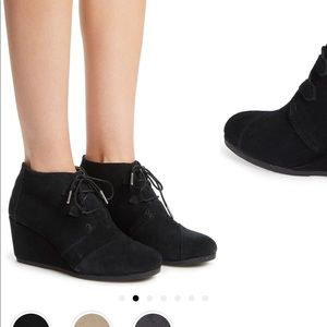 Toms Black Wedges